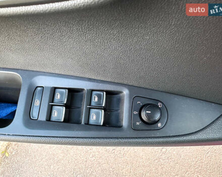 Красный Сеат Леон, объемом двигателя 1.8 л и пробегом 169 тыс. км за 10500 $, фото 11 на Automoto.ua