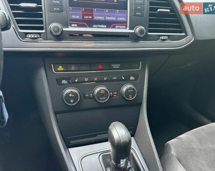 Червоний Сеат Leon, об'ємом двигуна 1.8 л та пробігом 178 тис. км за 9500 $, фото 37 на Automoto.ua