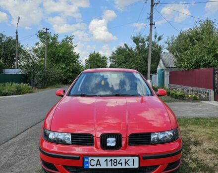 Червоний Сеат Leon, об'ємом двигуна 1.6 л та пробігом 250 тис. км за 3200 $, фото 3 на Automoto.ua