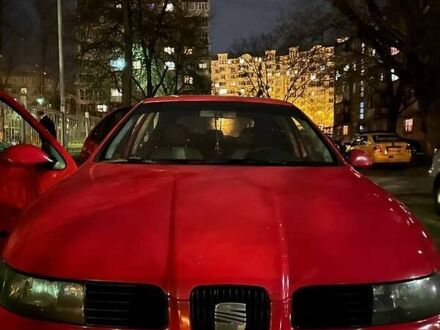 Сеат Leon 2003 у Києві на Automoto.ua Червоний Сеат Leon, об'ємом двигуна 1.6 л та пробігом 360 тис. км за 2999 $, фото 1 на Automoto.ua