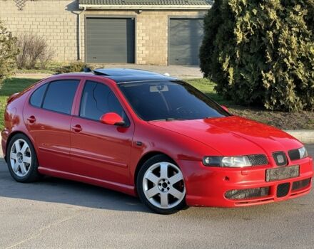 Червоний Сеат Leon, об'ємом двигуна 1.8 л та пробігом 280 тис. км за 5200 $, фото 1 на Automoto.ua