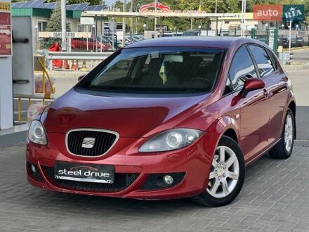 Сеат Леон 2006 в Николаеве на Automoto.ua Красный Сеат Леон, объемом двигателя 1.6 л и пробегом 288 тыс. км за 5200 $, фото 1 на Automoto.ua