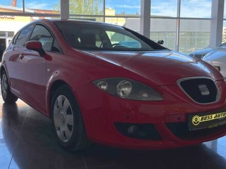 Сеат Leon 2006 у Львові на Automoto.ua Червоний Сеат Leon, об'ємом двигуна 1.9 л та пробігом 320 тис. км за 5400 $, фото 1 на Automoto.ua