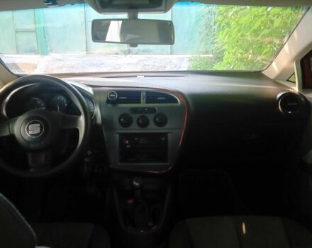 Червоний Сеат Leon, об'ємом двигуна 1.6 л та пробігом 253 тис. км за 4500 $, фото 1 на Automoto.ua