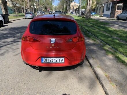 Сеат Леон 2006 в Одессе на Automoto.ua Красный Сеат Леон, объемом двигателя 1.6 л и пробегом 213 тыс. км за 5200 $, фото 1 на Automoto.ua