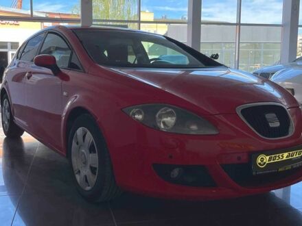 Червоний Сеат Leon, об'ємом двигуна 1.9 л та пробігом 275 тис. км за 5900 $, фото 1 на Automoto.ua