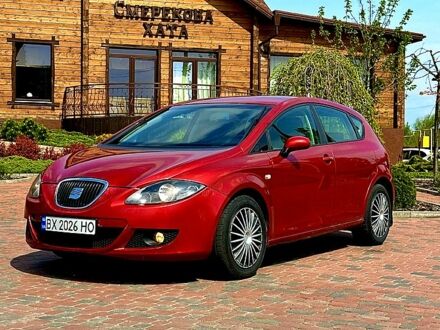 Червоний Сеат Leon, об'ємом двигуна 1.6 л та пробігом 285 тис. км за 5200 $, фото 1 на Automoto.ua