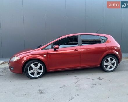 Червоний Сеат Leon, об'ємом двигуна 2 л та пробігом 145 тис. км за 6000 $, фото 1 на Automoto.ua