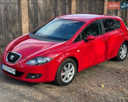 Красный Сеат Леон, объемом двигателя 1.6 л и пробегом 270 тыс. км за 5000 $, фото 1 на Automoto.ua