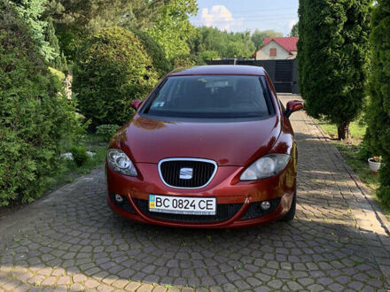 Сеат Леон 2008 в Львове на Automoto.ua Красный Сеат Леон, объемом двигателя 1.6 л и пробегом 183 тыс. км за 5200 $, фото 1 на Automoto.ua
