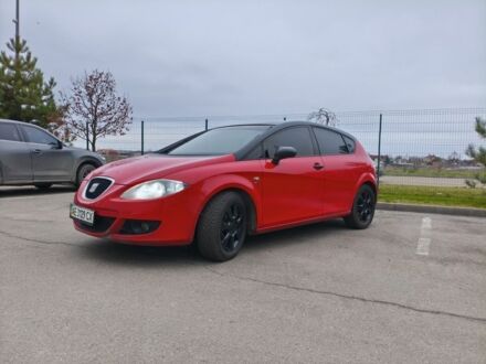 Красный Сеат Леон, объемом двигателя 2 л и пробегом 187 тыс. км за 5600 $, фото 1 на Automoto.ua