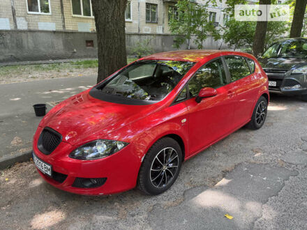 Сеат Леон 2008 в Киеве на Automoto.ua Красный Сеат Леон, объемом двигателя 2 л и пробегом 156 тыс. км за 6300 $, фото 1 на Automoto.ua