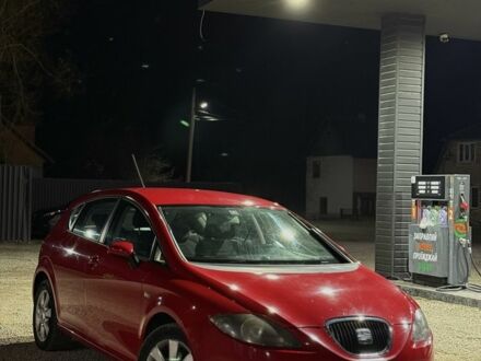 Красный Сеат Леон, объемом двигателя 1.4 л и пробегом 215 тыс. км за 5500 $, фото 1 на Automoto.ua