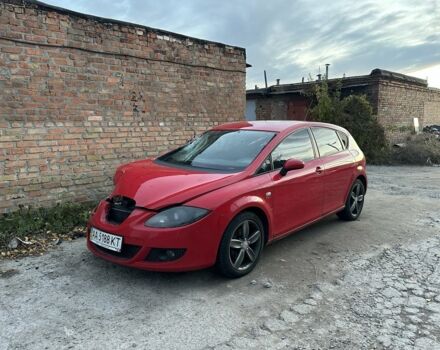 Красный Сеат Леон, объемом двигателя 2 л и пробегом 200 тыс. км за 2250 $, фото 1 на Automoto.ua