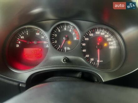Сеат Леон 2008 в Броварах на Automoto.ua Красный Сеат Леон, объемом двигателя 2 л и пробегом 185 тыс. км за 5500 $, фото 1 на Automoto.ua