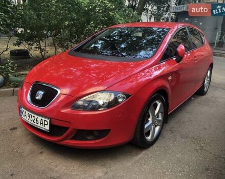 Красный Сеат Леон, объемом двигателя 2 л и пробегом 108 тыс. км за 7500 $, фото 1 на Automoto.ua