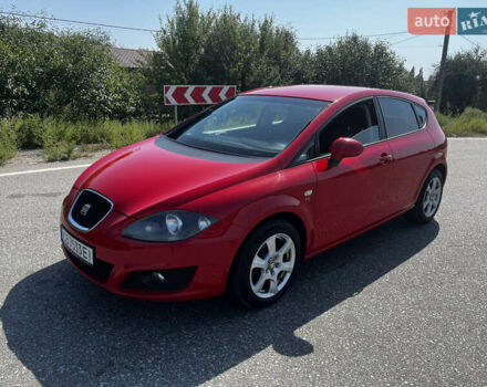 Красный Сеат Леон, объемом двигателя 1.2 л и пробегом 189 тыс. км за 5500 $, фото 1 на Automoto.ua