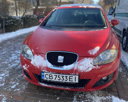Красный Сеат Леон, объемом двигателя 1.2 л и пробегом 180 тыс. км за 5900 $, фото 1 на Automoto.ua
