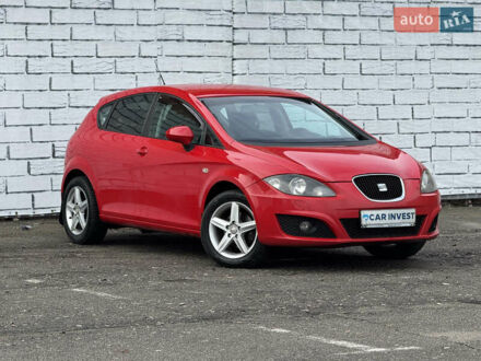 Червоний Сеат Leon, об'ємом двигуна 1.39 л та пробігом 269 тис. км за 5700 $, фото 1 на Automoto.ua