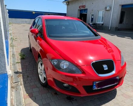 Червоний Сеат Leon, об'ємом двигуна 1 л та пробігом 110 тис. км за 9500 $, фото 1 на Automoto.ua