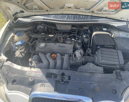 Сеат Леон, объемом двигателя 2 л и пробегом 215 тыс. км за 5500 $, фото 12 на Automoto.ua