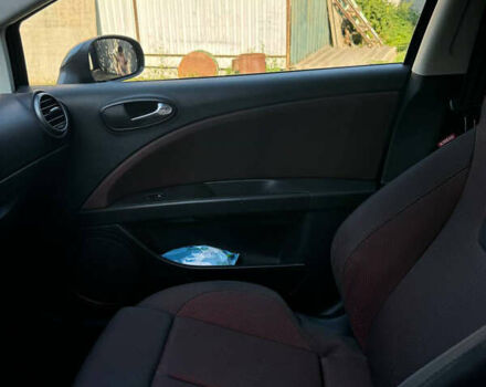 Сеат Леон, объемом двигателя 1.6 л и пробегом 188 тыс. км за 6000 $, фото 12 на Automoto.ua