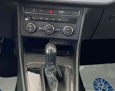 Сеат Леон, объемом двигателя 1.6 л и пробегом 156 тыс. км за 16450 $, фото 19 на Automoto.ua