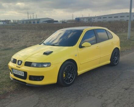 Желтый Сеат Леон, объемом двигателя 1.8 л и пробегом 290 тыс. км за 4800 $, фото 13 на Automoto.ua