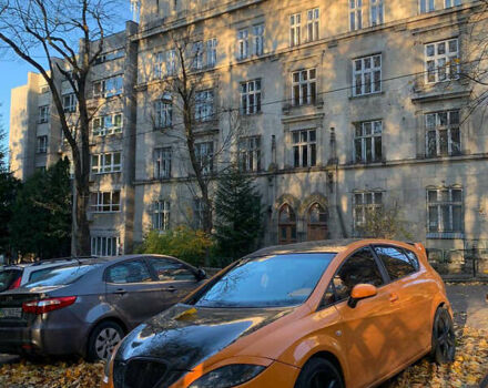 Желтый Сеат Леон, объемом двигателя 1.98 л и пробегом 250 тыс. км за 5100 $, фото 2 на Automoto.ua