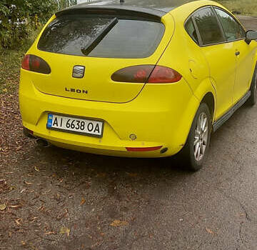 Желтый Сеат Леон, объемом двигателя 1.6 л и пробегом 250 тыс. км за 3500 $, фото 2 на Automoto.ua