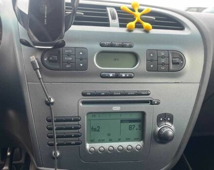 Жовтий Сеат Leon, об'ємом двигуна 0 л та пробігом 208 тис. км за 4690 $, фото 20 на Automoto.ua