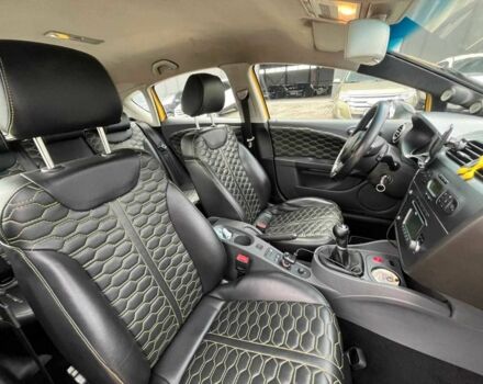 Жовтий Сеат Leon, об'ємом двигуна 0 л та пробігом 208 тис. км за 4690 $, фото 15 на Automoto.ua