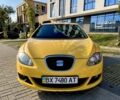 Желтый Сеат Леон, объемом двигателя 1.6 л и пробегом 200 тыс. км за 4900 $, фото 1 на Automoto.ua