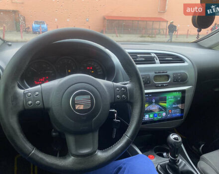 Желтый Сеат Леон, объемом двигателя 2 л и пробегом 197 тыс. км за 5300 $, фото 6 на Automoto.ua