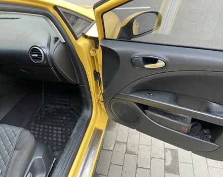 Жовтий Сеат Leon, об'ємом двигуна 1.6 л та пробігом 350 тис. км за 4200 $, фото 12 на Automoto.ua