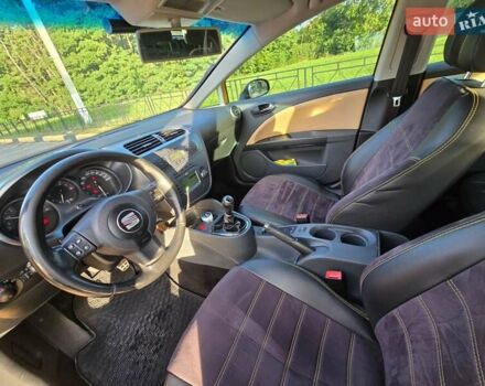 Желтый Сеат Леон, объемом двигателя 1.98 л и пробегом 230 тыс. км за 6800 $, фото 8 на Automoto.ua