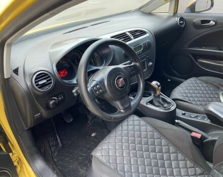Жовтий Сеат Leon, об'ємом двигуна 1.6 л та пробігом 350 тис. км за 4200 $, фото 7 на Automoto.ua