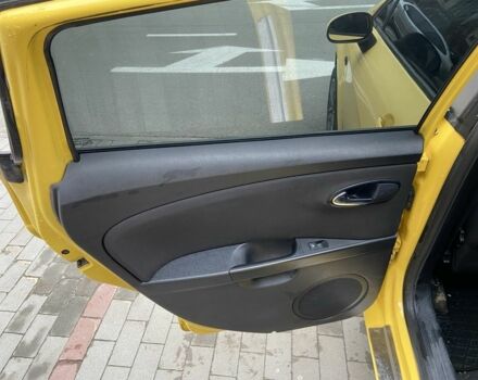 Жовтий Сеат Leon, об'ємом двигуна 1.6 л та пробігом 350 тис. км за 4200 $, фото 9 на Automoto.ua