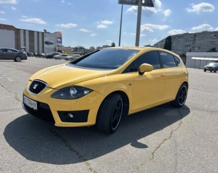 Желтый Сеат Леон, объемом двигателя 1.6 л и пробегом 177 тыс. км за 8000 $, фото 1 на Automoto.ua