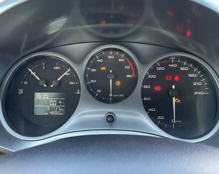 Желтый Сеат Леон, объемом двигателя 1.4 л и пробегом 242 тыс. км за 5200 $, фото 4 на Automoto.ua