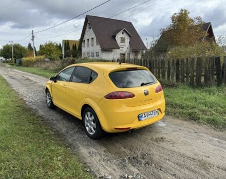 Желтый Сеат Леон, объемом двигателя 1.6 л и пробегом 250 тыс. км за 2000 $, фото 3 на Automoto.ua