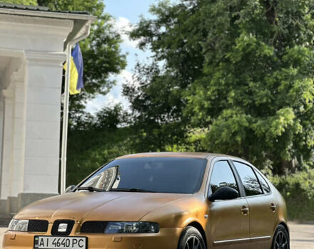 Желтый Сеат Леон, объемом двигателя 1.9 л и пробегом 370 тыс. км за 4150 $, фото 1 на Automoto.ua
