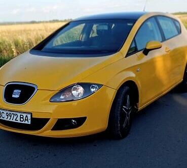 Сеат Leon 2006 у Дрогобичі на Automoto.ua Жовтий Сеат Leon, об'ємом двигуна 2 л та пробігом 143 тис. км за 4000 $, фото 1 на Automoto.ua