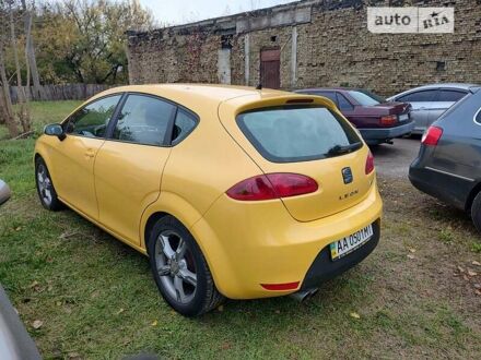 Сеат Leon 2008 у Києві на Automoto.ua Жовтий Сеат Leon, об'ємом двигуна 2 л та пробігом 159 тис. км за 6000 $, фото 1 на Automoto.ua