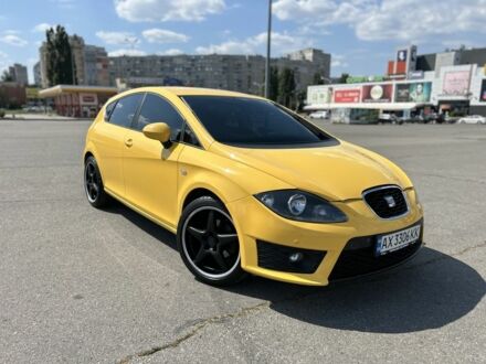 Желтый Сеат Леон, объемом двигателя 1.6 л и пробегом 177 тыс. км за 8000 $, фото 1 на Automoto.ua