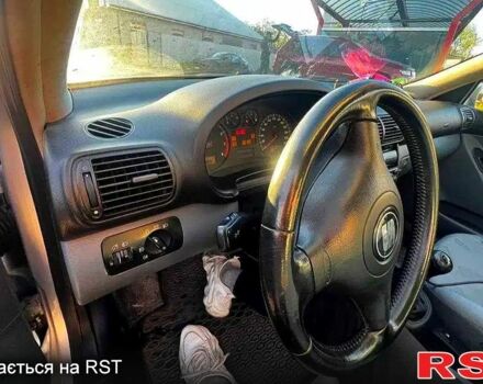 Серый Сеат Леон, объемом двигателя 1.6 л и пробегом 232 тыс. км за 3000 $, фото 4 на Automoto.ua