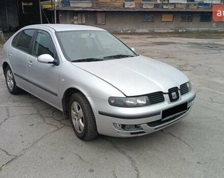 Серый Сеат Леон, объемом двигателя 1.9 л и пробегом 433 тыс. км за 3200 $, фото 3 на Automoto.ua