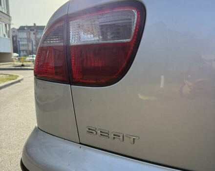 Серый Сеат Леон, объемом двигателя 1.8 л и пробегом 270 тыс. км за 4200 $, фото 8 на Automoto.ua