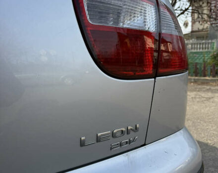 Серый Сеат Леон, объемом двигателя 1.8 л и пробегом 270 тыс. км за 4200 $, фото 7 на Automoto.ua