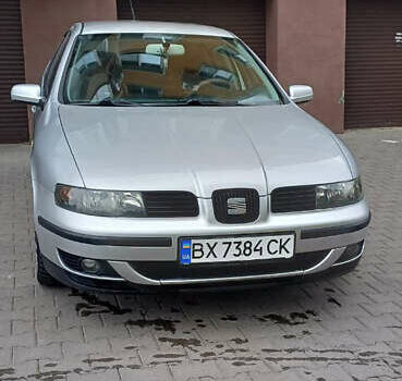 Сеат Leon 2003 у Хмельницькому на Automoto.ua Сірий Сеат Leon, об'ємом двигуна 1.78 л та пробігом 223 тис. км за 3550 $, фото 2 на Automoto.ua